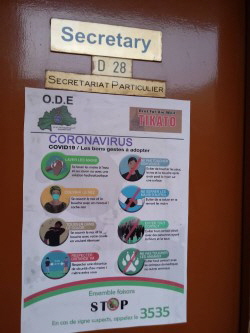 Prospectus de sensibilisation sur les mesures barrières (Custom) Prospectus de sensibilisation sur les mesures barrières (Custom)