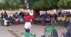 Rencontre de presentation du projet et de mise en place des comit�s de selection des b�n�ficiaires  Boura_1 (Benutzerdefiniert)